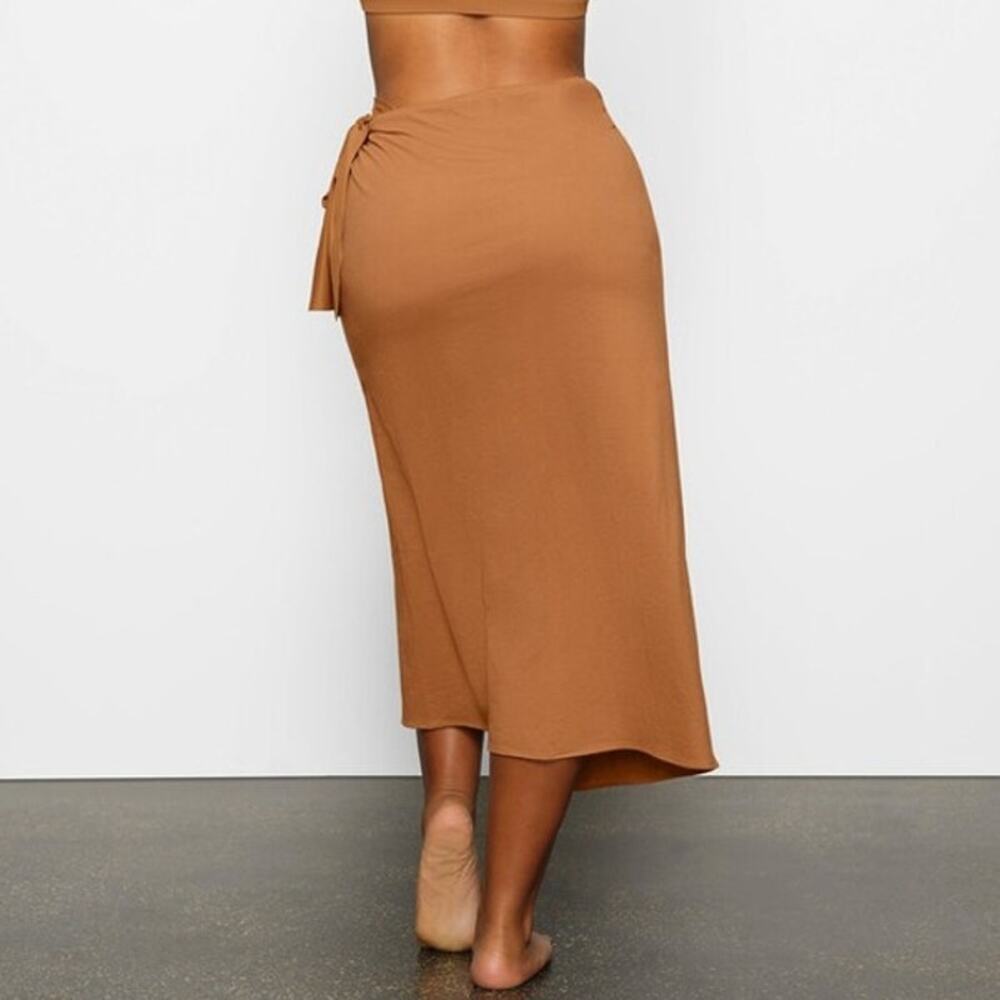 SKIMS Sarong Cover Up Skirt Side Tie Maxi Swim Cover-Up in Ochre Tan NWT 4X - Picture 2 of 7